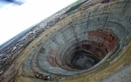 Working Conditions inside De Beers Diamond Mines - Koffiefontein